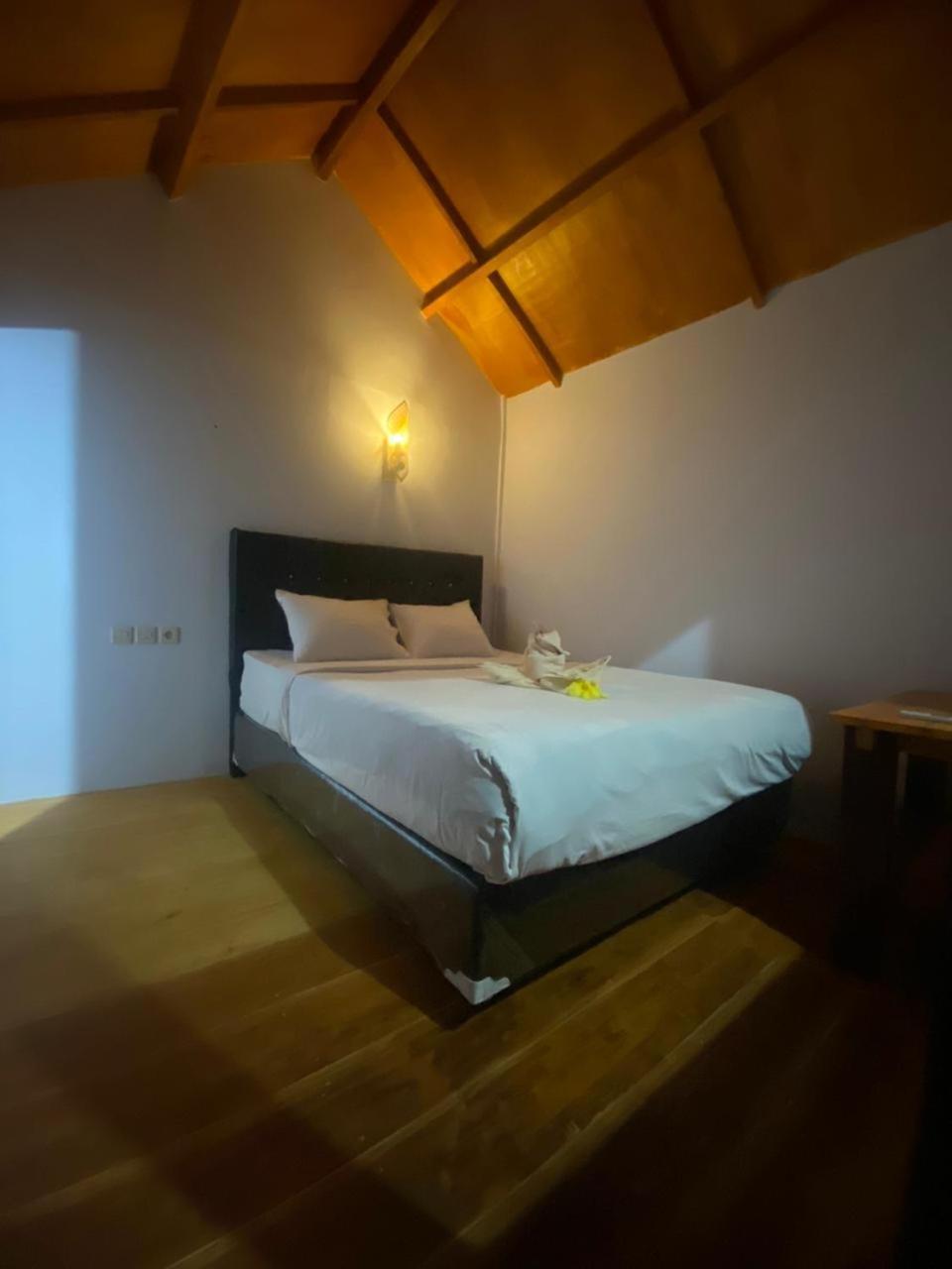 Poetri Bungalow & Restaurant Senaru Eksteriør bilde